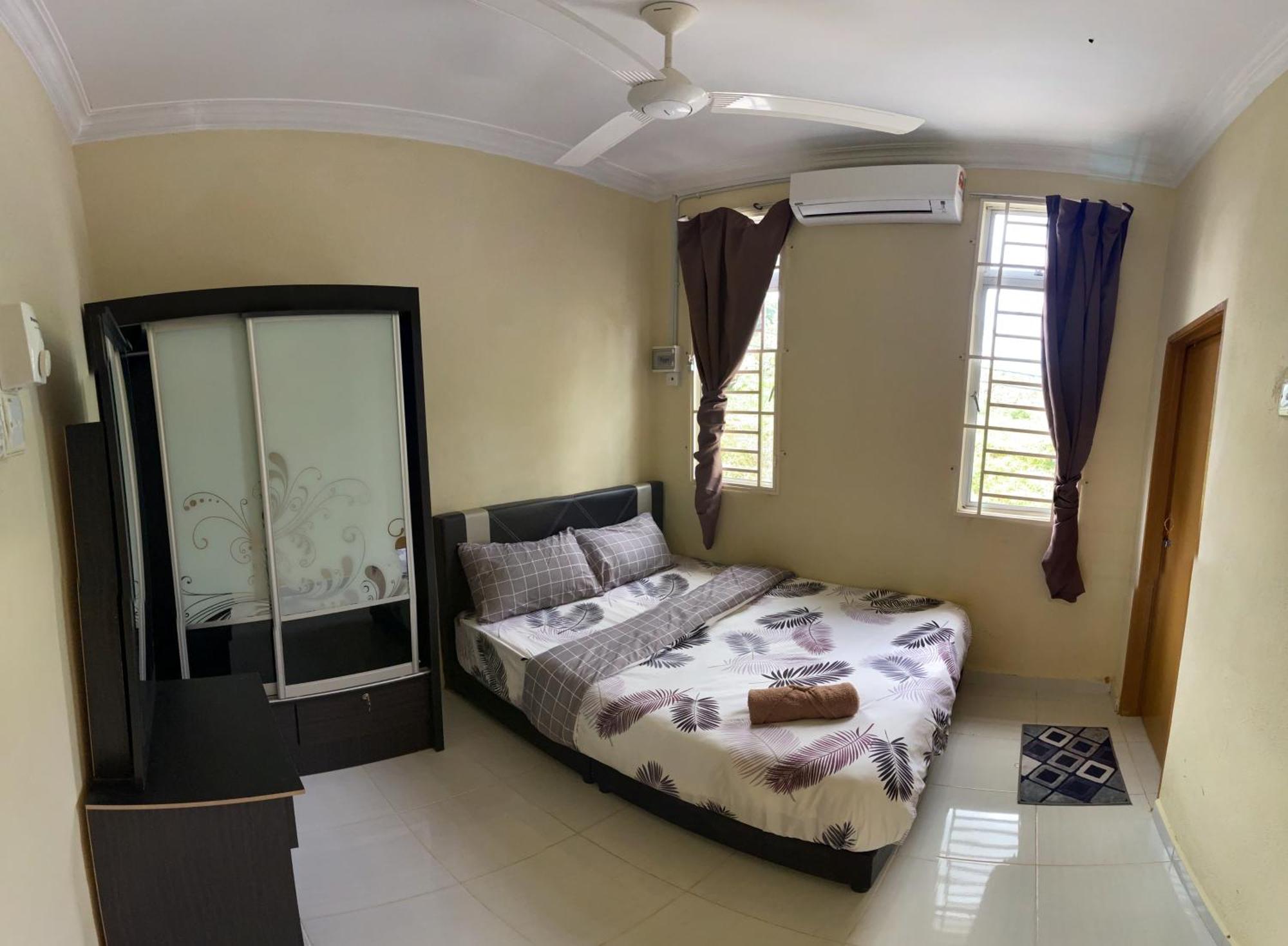 Naufa Homestay 2 3R3B Machang Macang Exterior foto